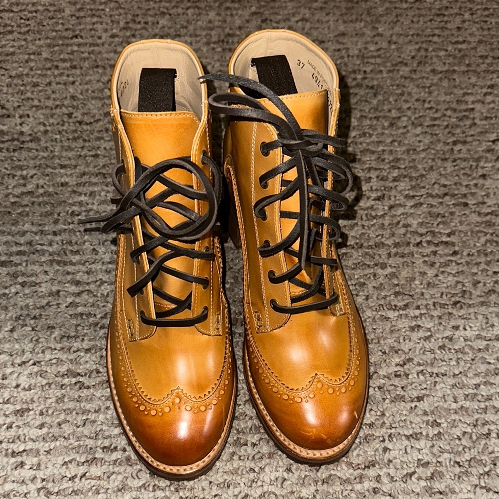 Men's Tan Leather Brogue Boots